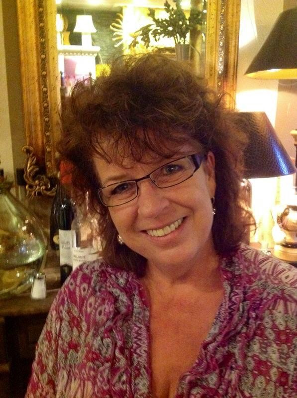 Annette in der Küche